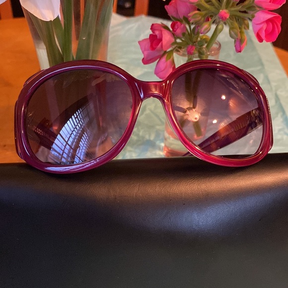 Just Cavalli Gorgeous Shiny DarkRed LogoFramesGraduatedDarkRedLenses Sunglasses - Picture 5 of 15